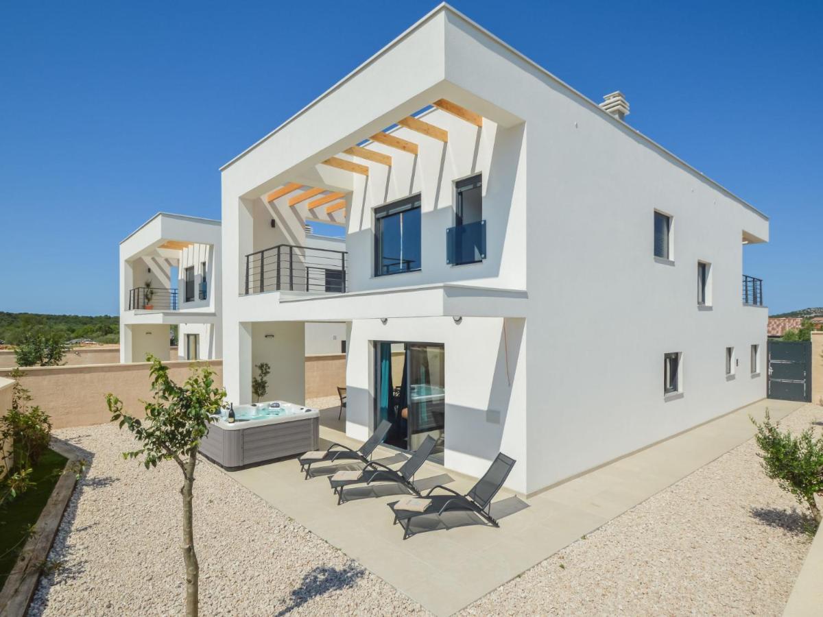 Villa Prova 1 By Interhome เยเซรา ภายนอก รูปภาพ